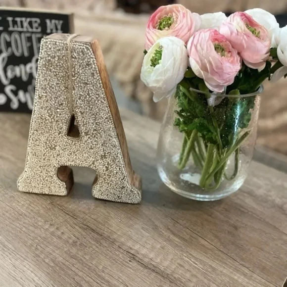 GOLD GLITTER AND PEARL DECORATIVE BLOCK LETTER “A” 7x8x2 - Picture 11 of 11